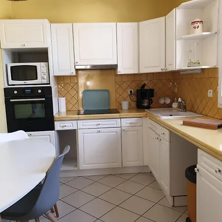 Tres Bel Avec Piscine Apartment