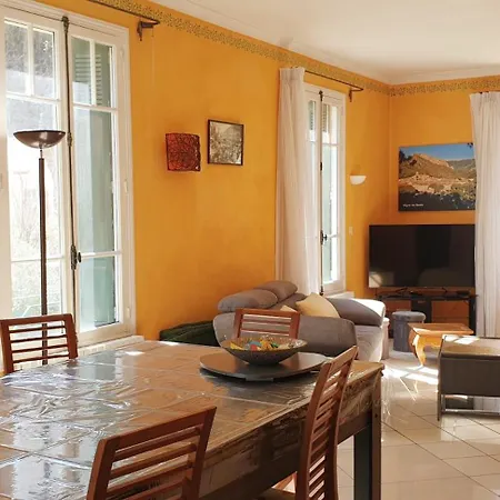 Apartment Tres Bel Avec Piscine *